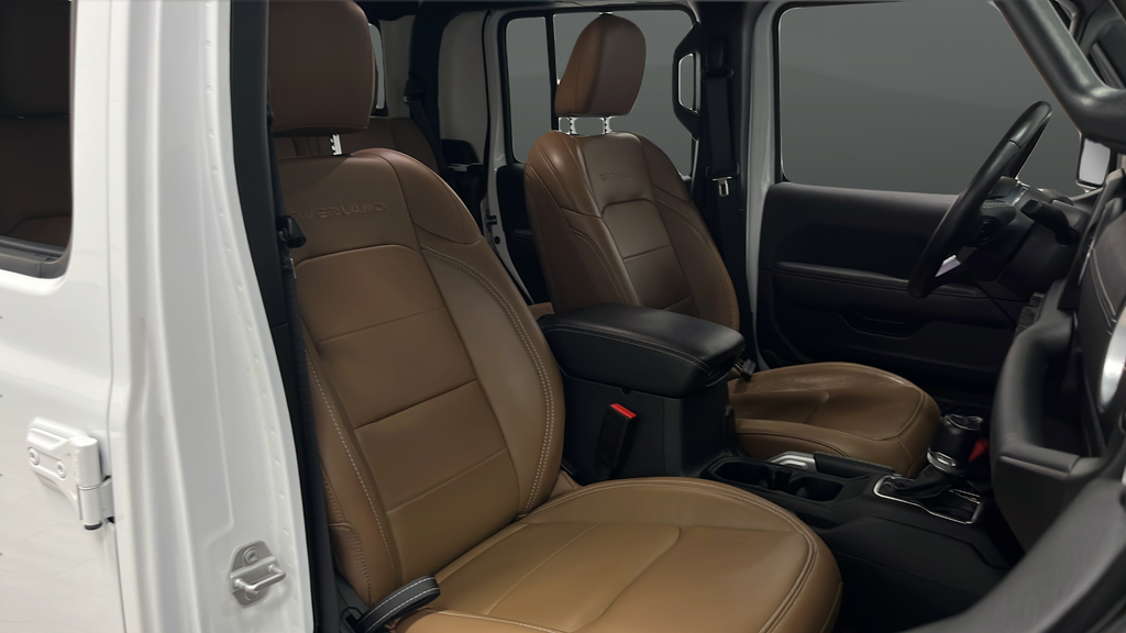 Used 2022 Bright White Clearcoat Jeep Overland image 24