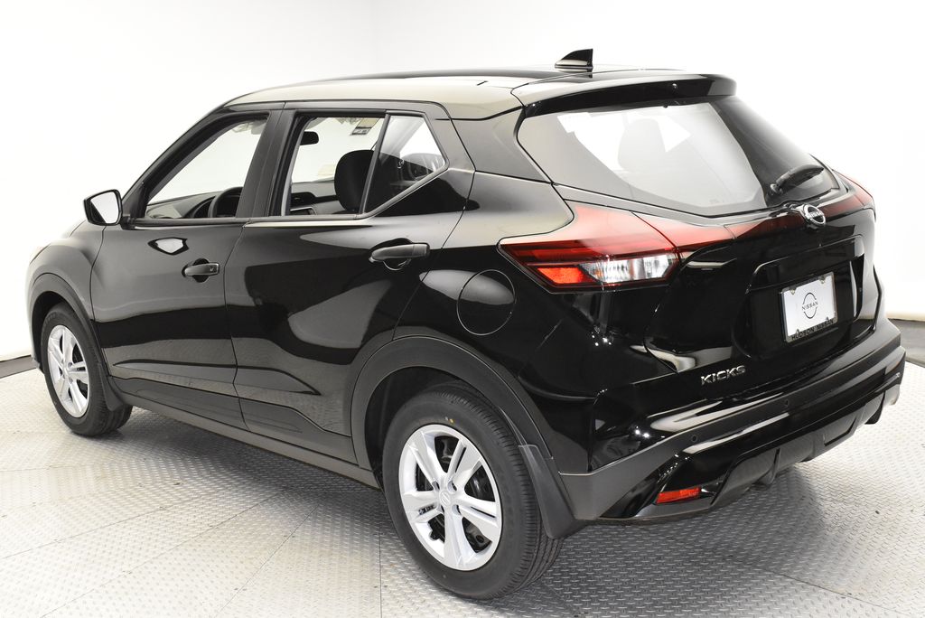 Thumbnail: 2025 Nissan Kicks - 7