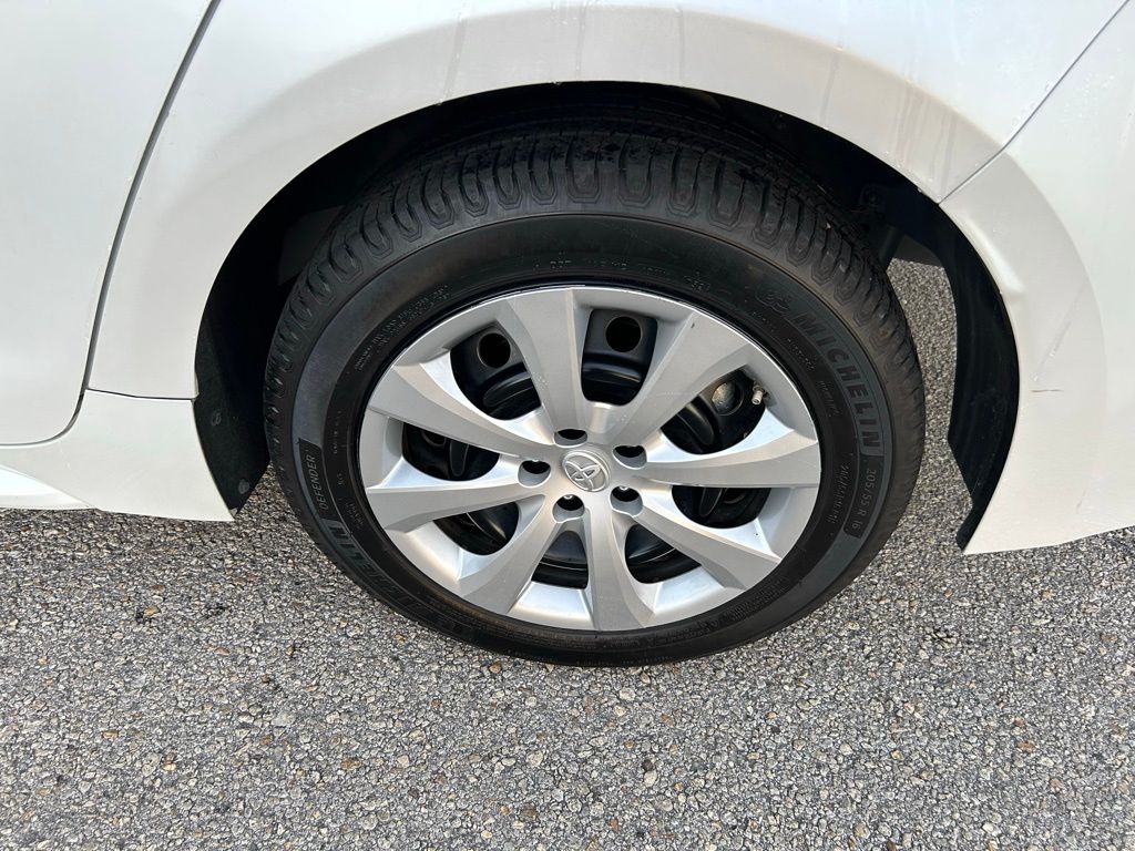 Thumbnail: 2023 Toyota Corolla - 9