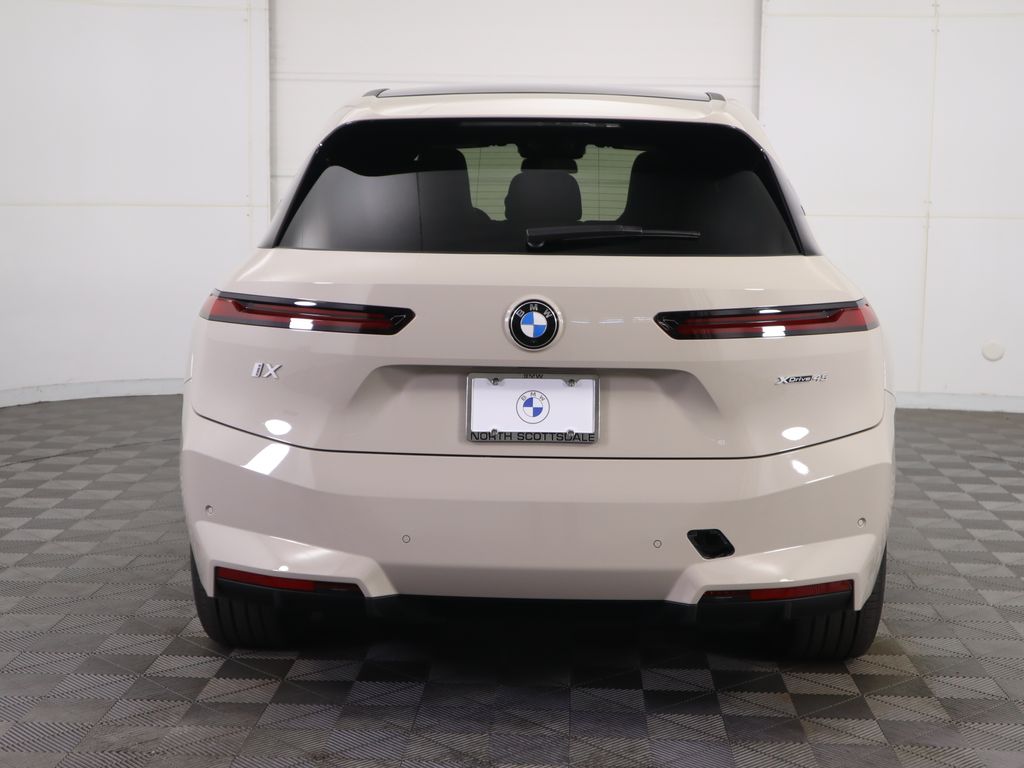 Thumbnail: 2026 BMW iX - 6