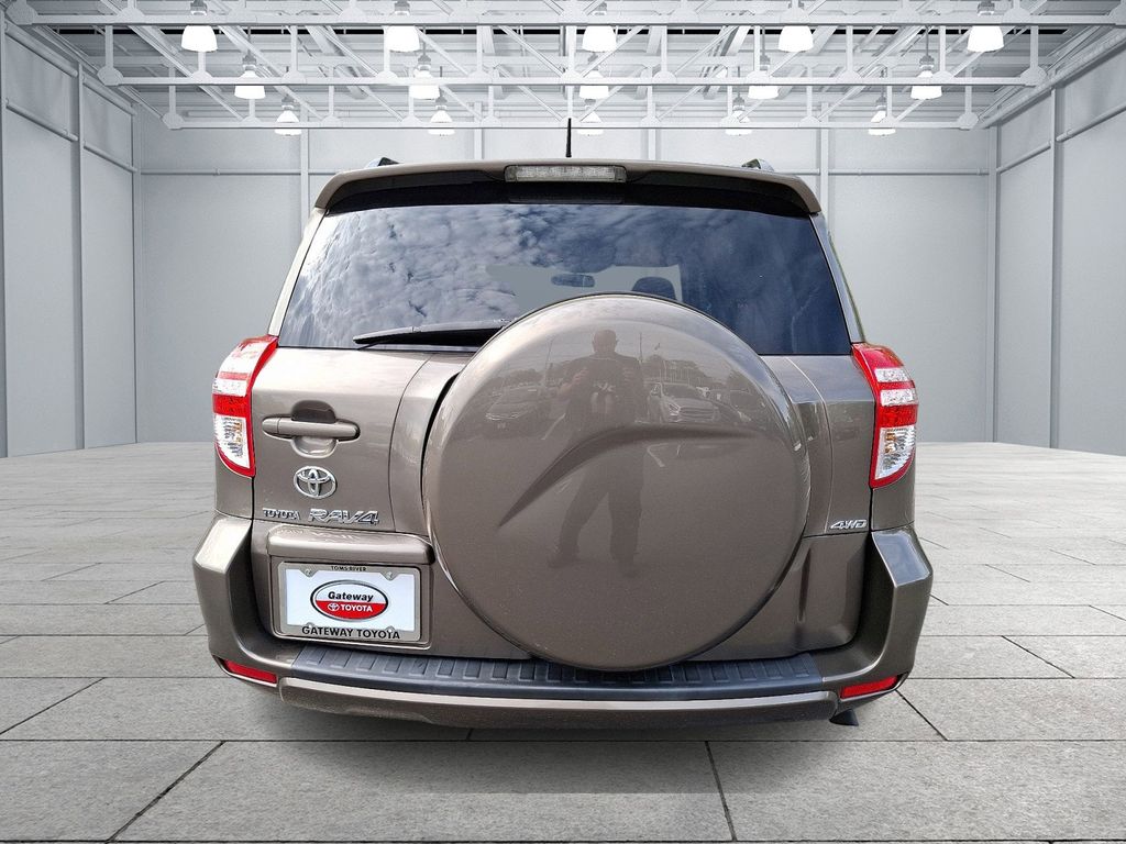 2010 Toyota RAV4 Base 5