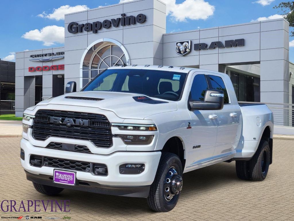 Bright White Clearcoat 2025 RAM 3500 Pickup Truck Four-Wheel Drive 8-Speed Automatic