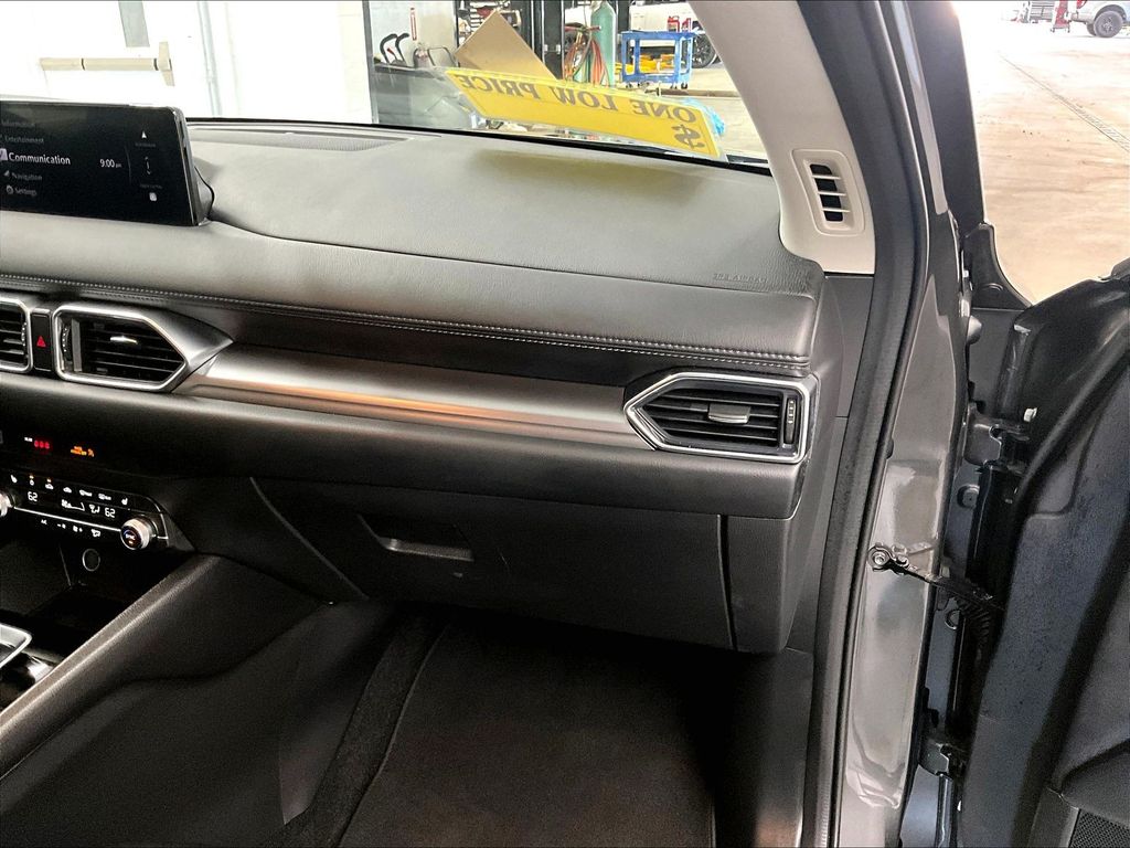 2025 Mazda CX-5 — photo 13
