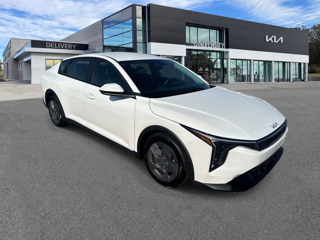 2026 Kia K4 LX