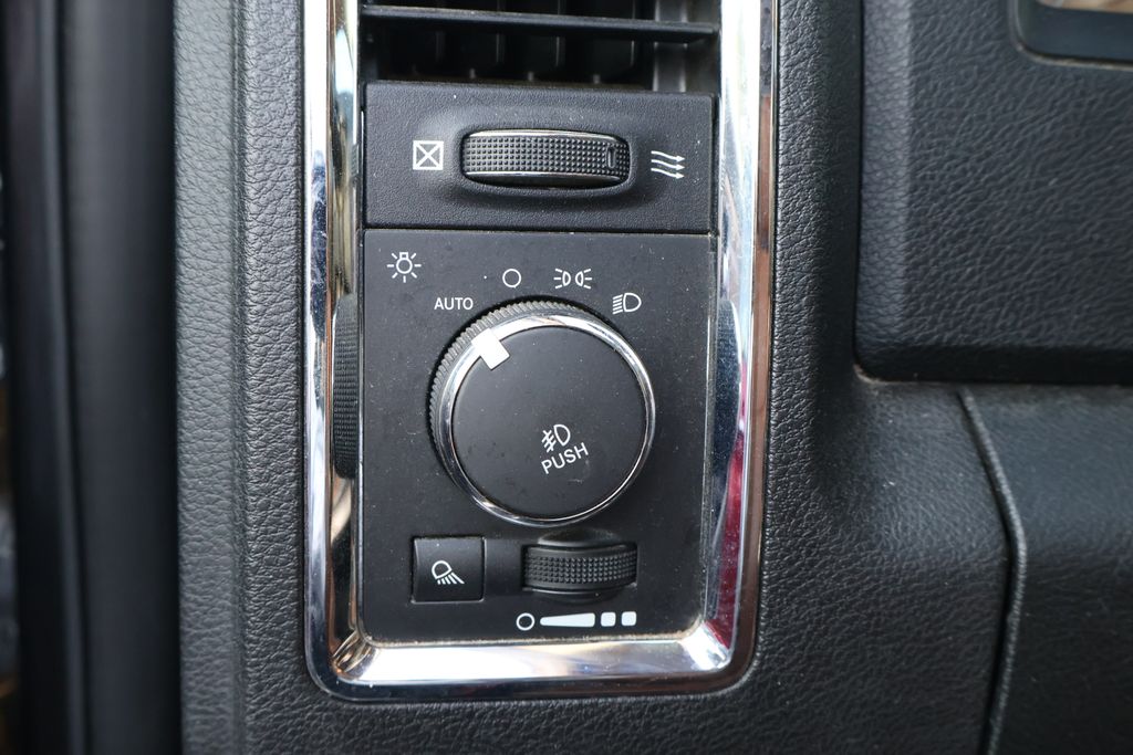 Thumbnail: 2016 RAM 1500 - 19