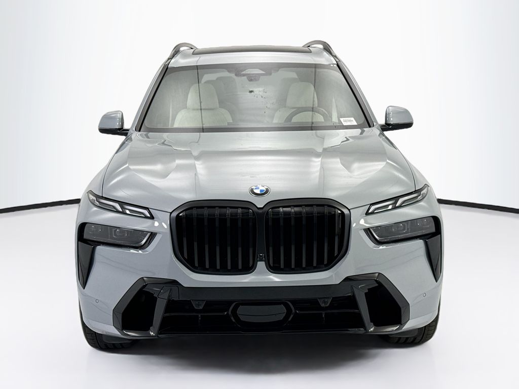 Thumbnail: 2027 BMW X7 - 2
