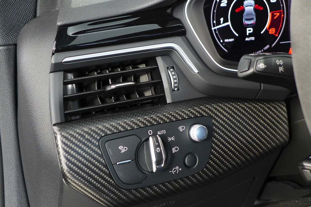 2024 Audi RS 5  26