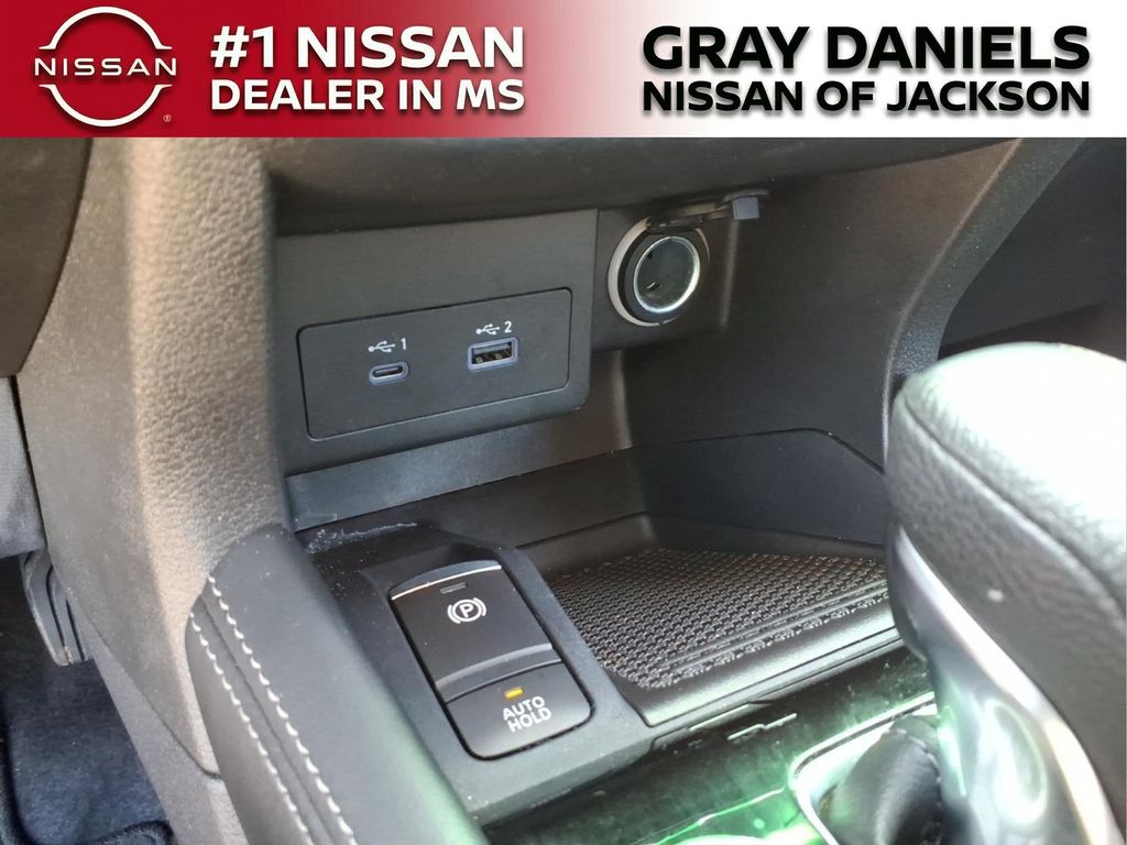 Used 2022 Nissan Kicks SUV