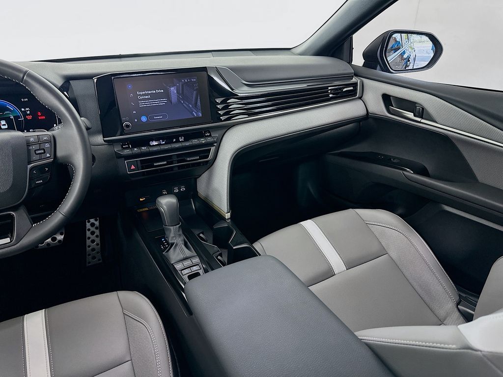 Thumbnail: 2025 Toyota Camry - 22