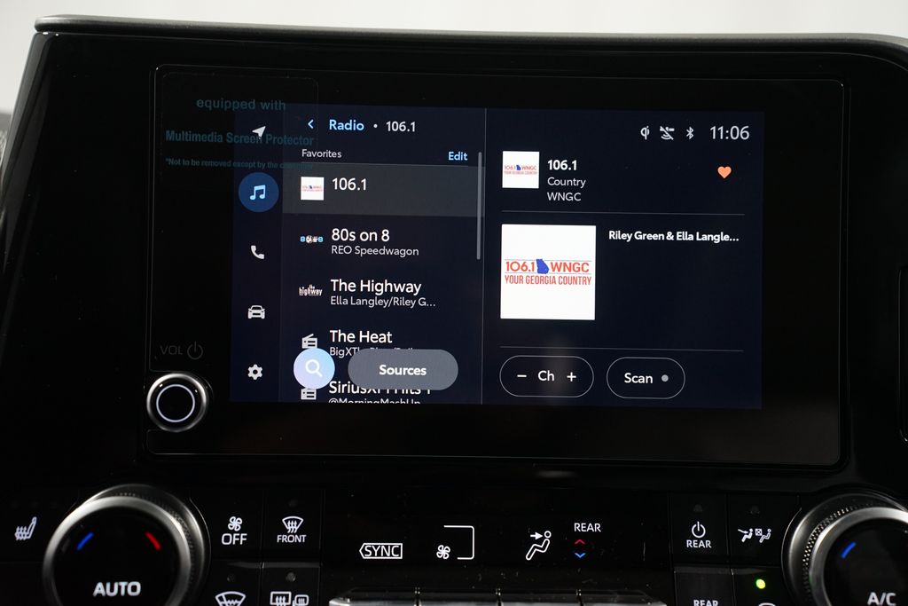 Thumbnail: 2026 Toyota Highlander - 18