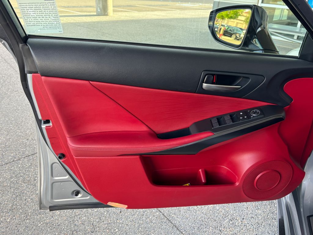 Thumbnail: 2022 Lexus IS - 25