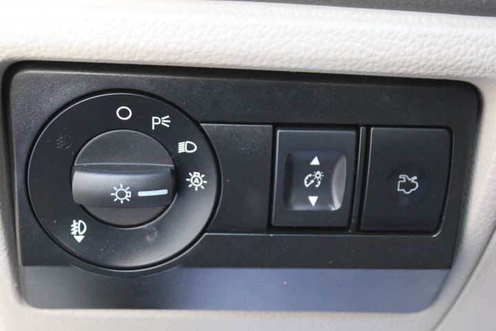 Used Car 2012 Ford Fusion  Se For Sale Under $10,000 In Georgetown, Texas