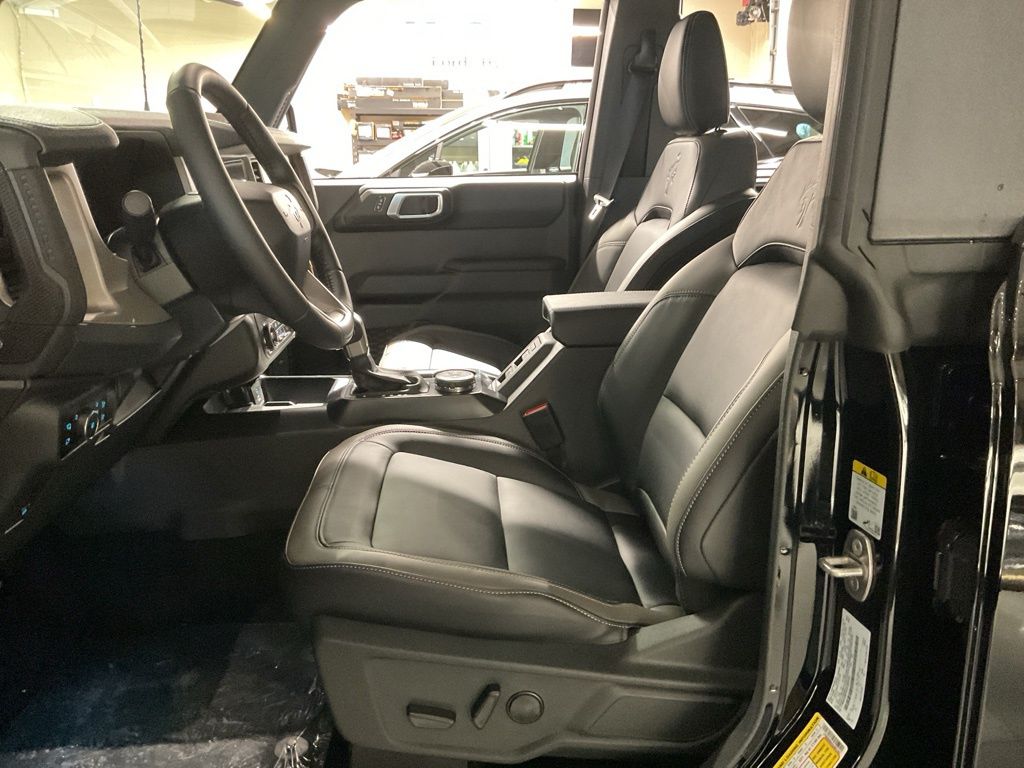 New 2025 Black Ford Outer Banks image 8