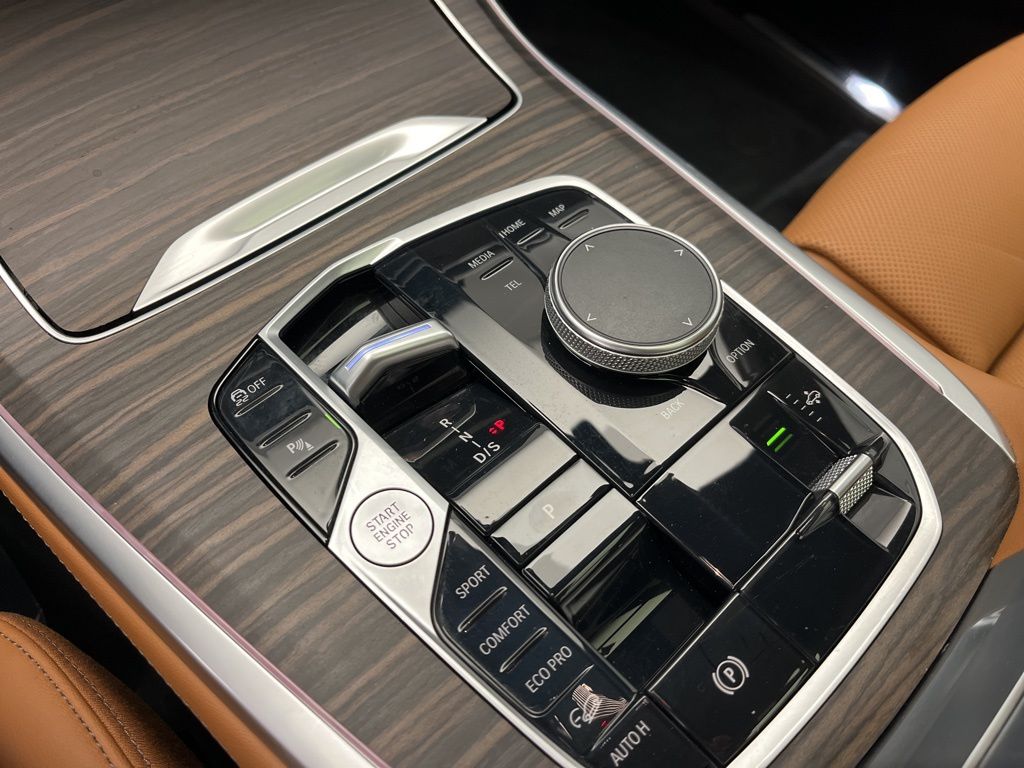 Thumbnail: 2023 BMW X7 - 20