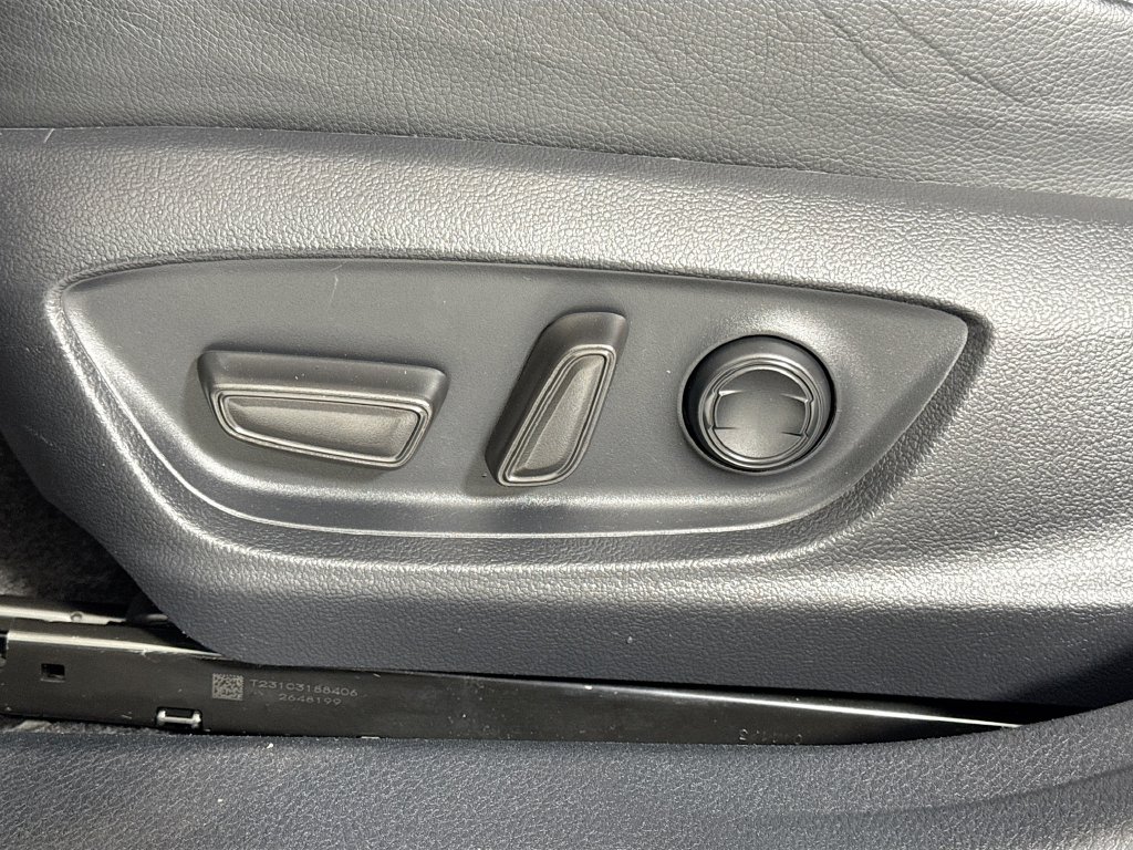 2023 Toyota Camry XSE - Photo 13