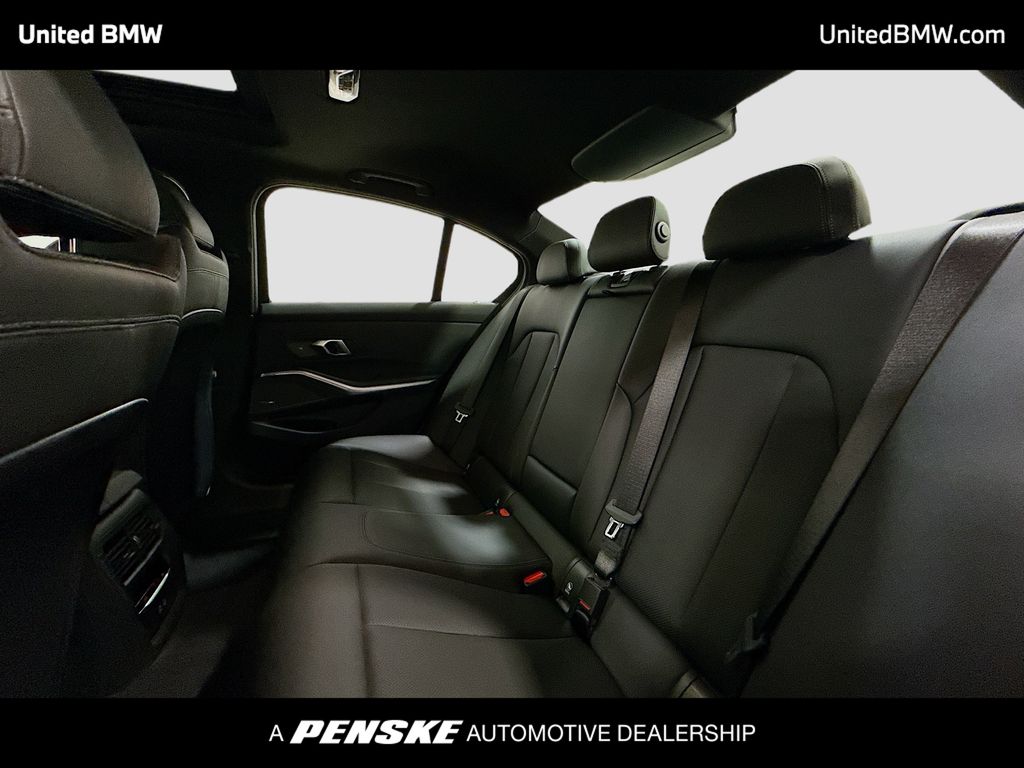 Thumbnail: 2026 BMW 3 Series - 13