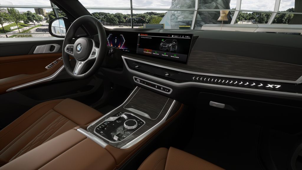 Thumbnail: 2026 BMW X7 - 14