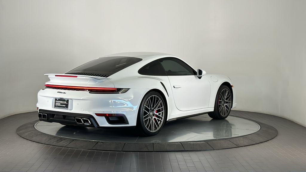 Thumbnail: 2022 Porsche 911 - 7