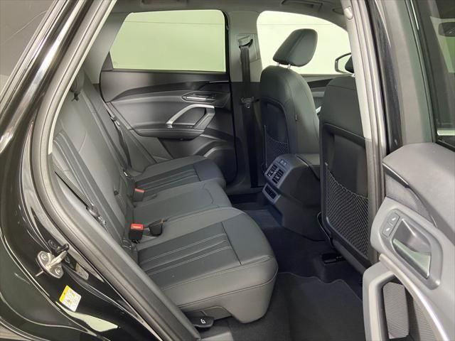 Thumbnail: 2025 Audi Q5 - 24