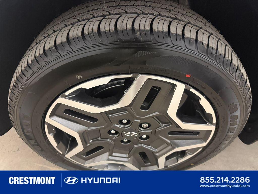 used 2023 Hyundai Santa Fe car, priced at $28,374