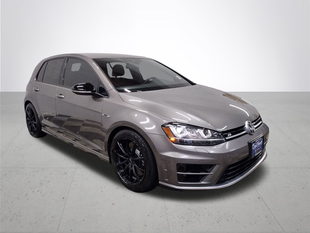 2017 Volkswagen Golf R 4Motion photo 3