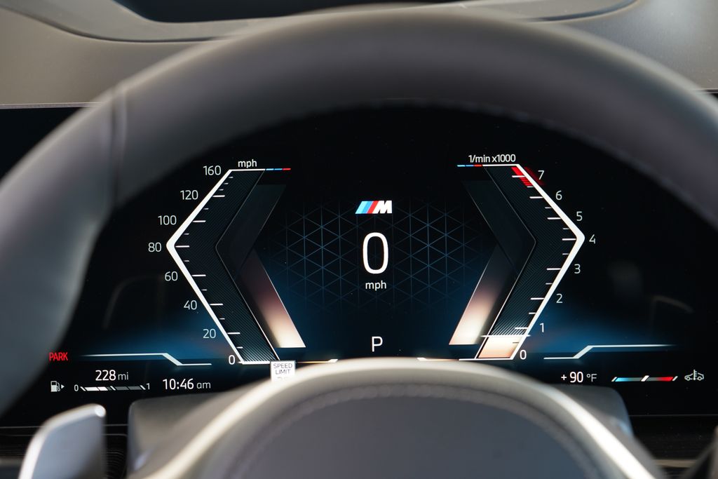 Thumbnail: 2027 BMW X7 - 16