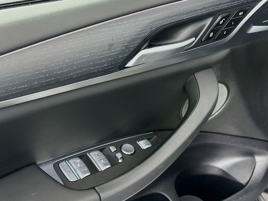 Thumbnail: 2023 BMW X3 - 18