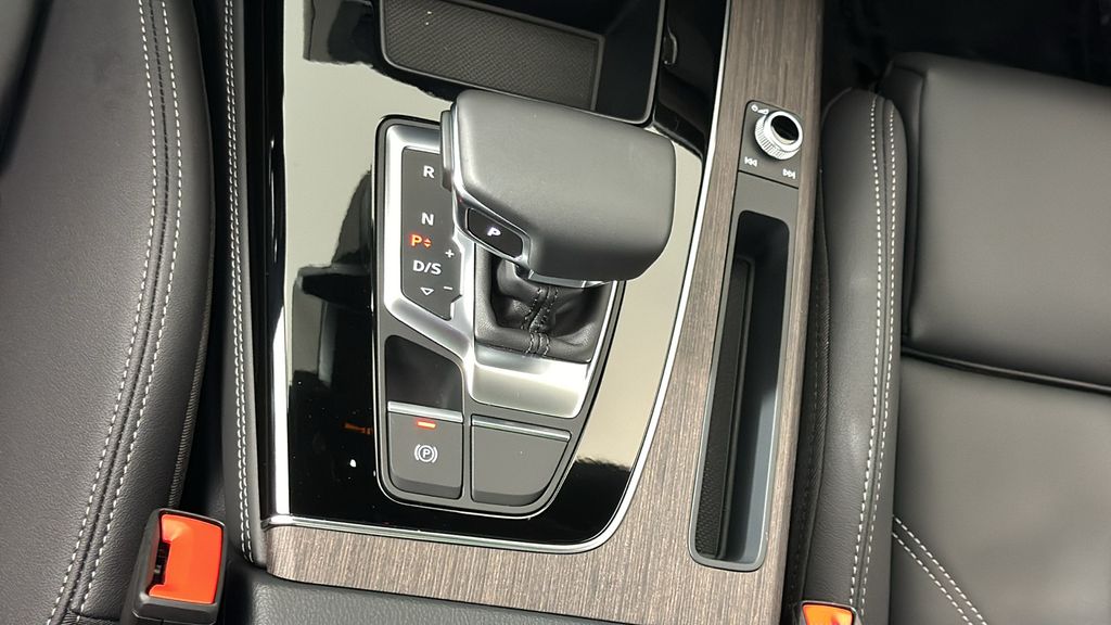 2025 Audi Q5  22