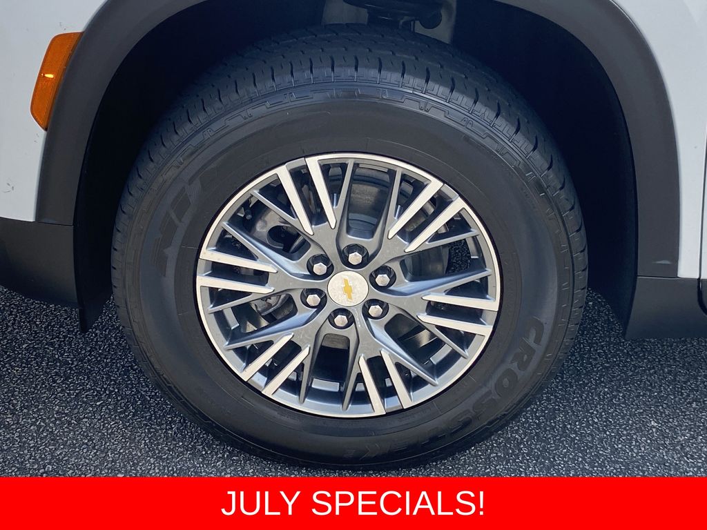 Used 2024 Chevrolet Traverse SUV
