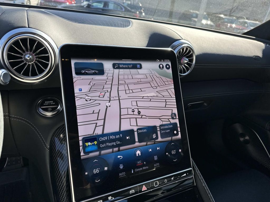 Thumbnail: 2025 Mercedes-Benz AMG GT - 10