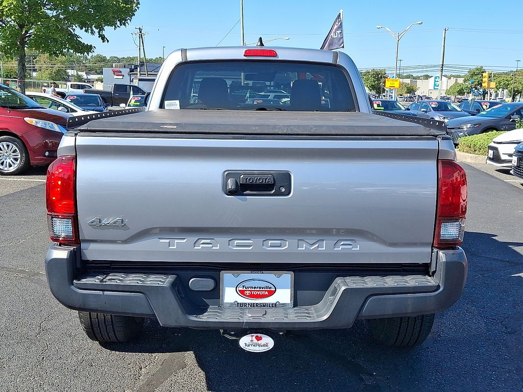 Thumbnail: 2021 Toyota Tacoma - 5