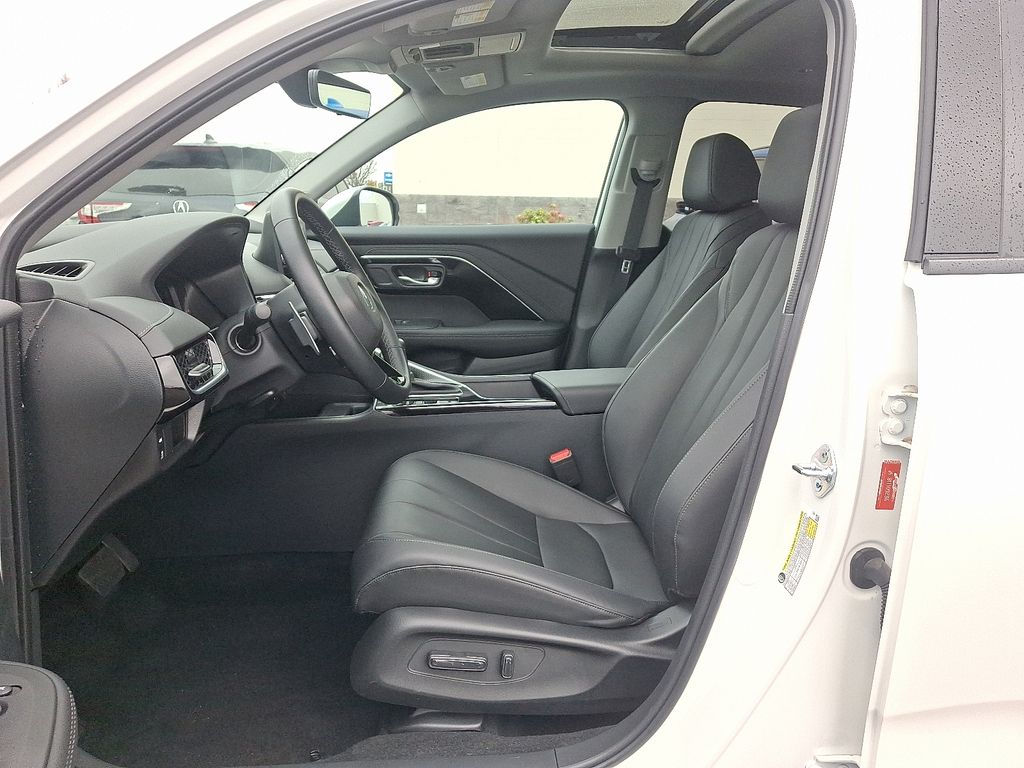 Thumbnail: 2025 Acura ADX - 14