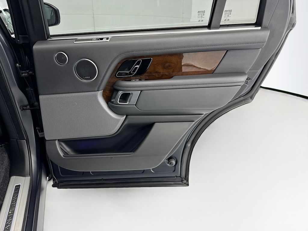 Thumbnail: 2021 Land Rover Range Rover - 25