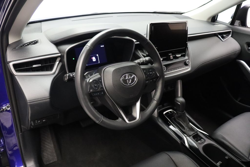 2024 Toyota Corolla Cross XLE 15