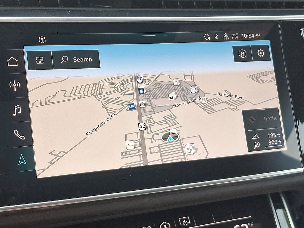 Thumbnail: 2021 Audi Q8 - 18