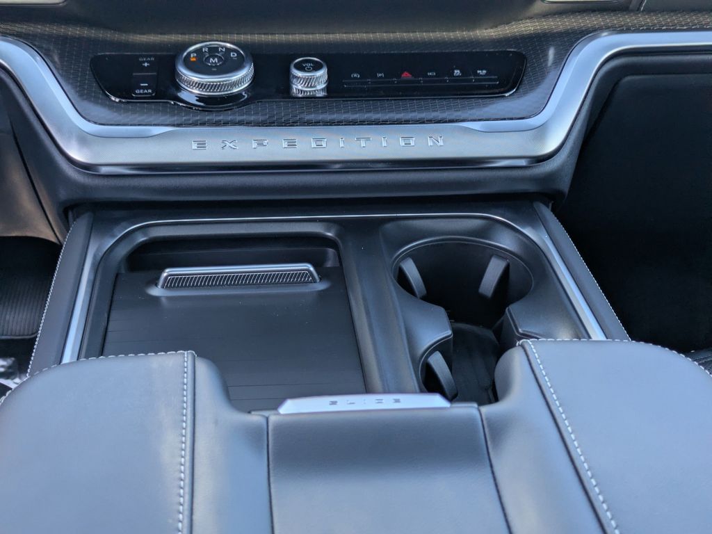 2027 Ford Expedition Max 