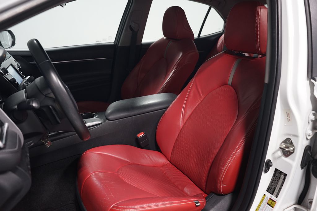 Thumbnail: 2018 Toyota Camry - 6