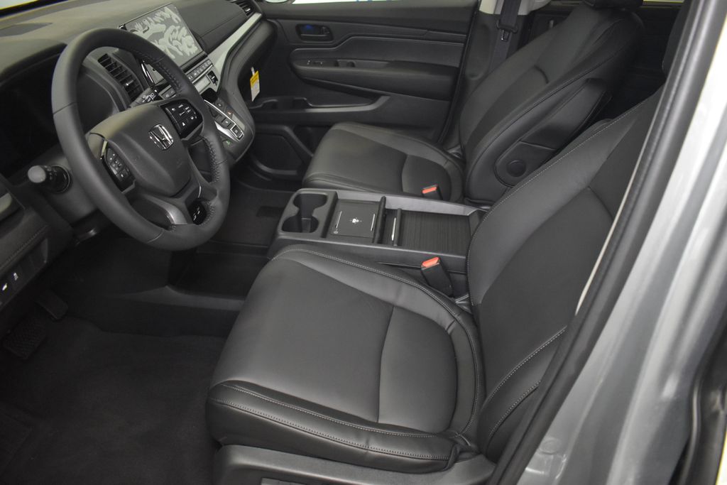 Thumbnail: 2026 Honda Odyssey - 20