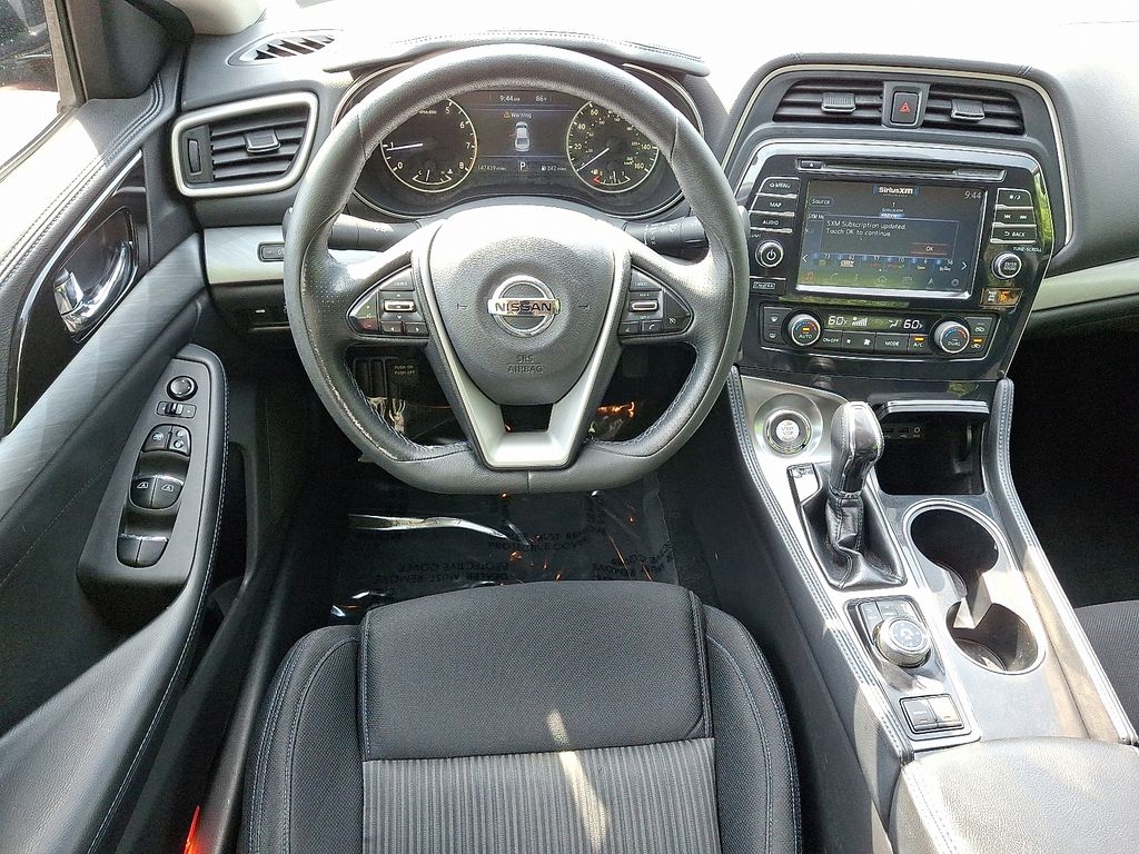 Thumbnail: 2016 Nissan Maxima - 11