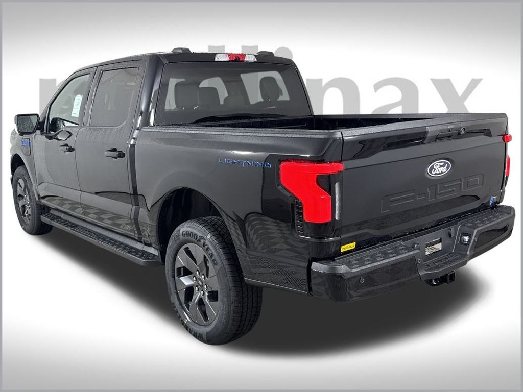 2025 Ford F-150 Lightning photo 2