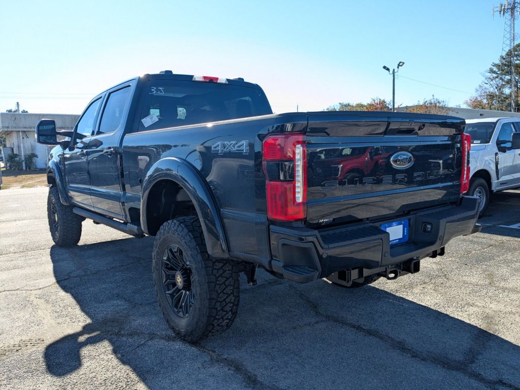 2026 Ford F-250 Super Duty Black Widow