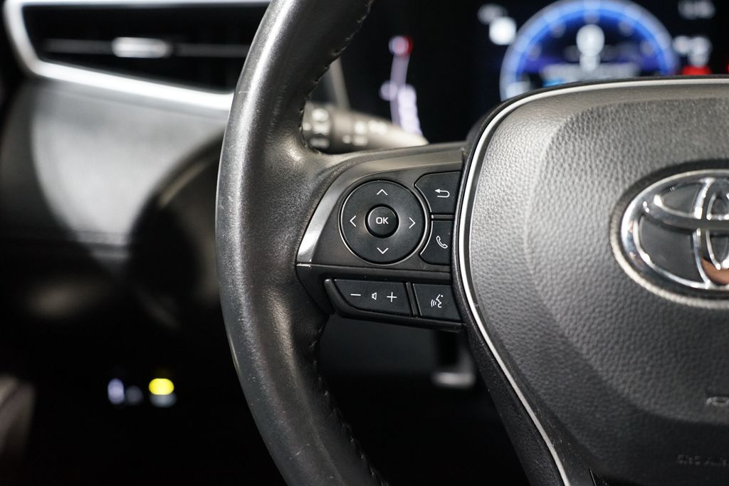 2024 Toyota Corolla Cross XLE 14