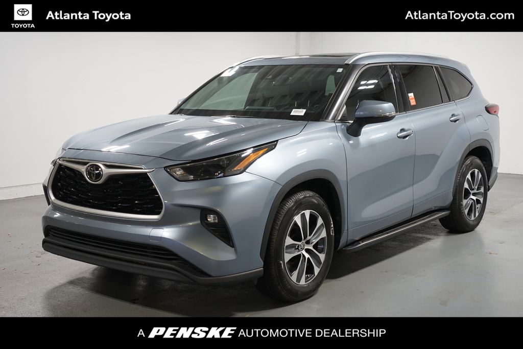 Thumbnail: 2022 Toyota Highlander - 1