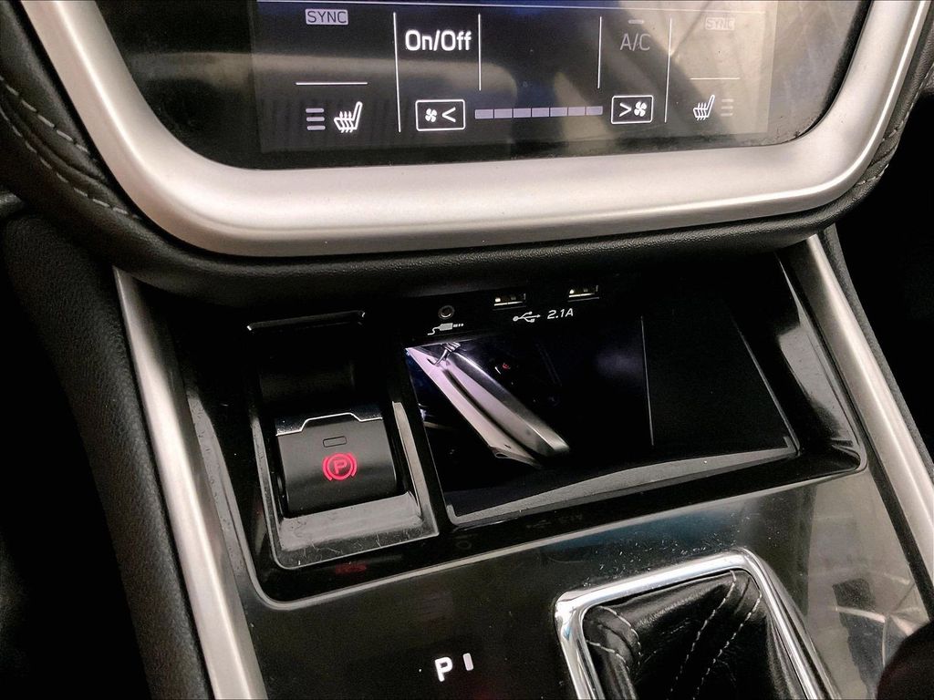 2020 Subaru Outback — photo 27