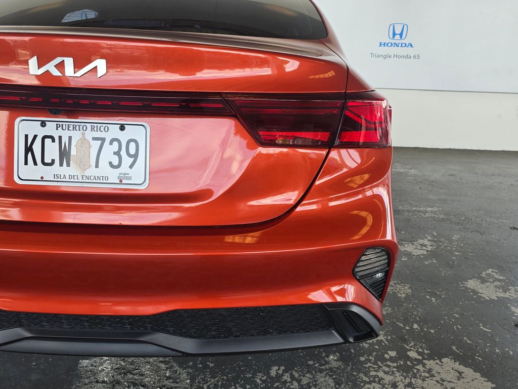 Thumbnail: 2023 Kia Forte - 23