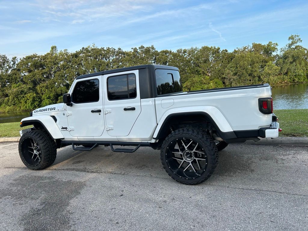 Thumbnail: 2020 Jeep Gladiator - 3