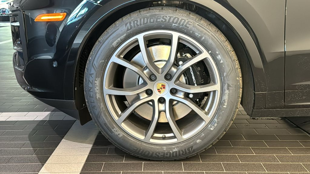 Thumbnail: 2025 Porsche Cayenne - 11