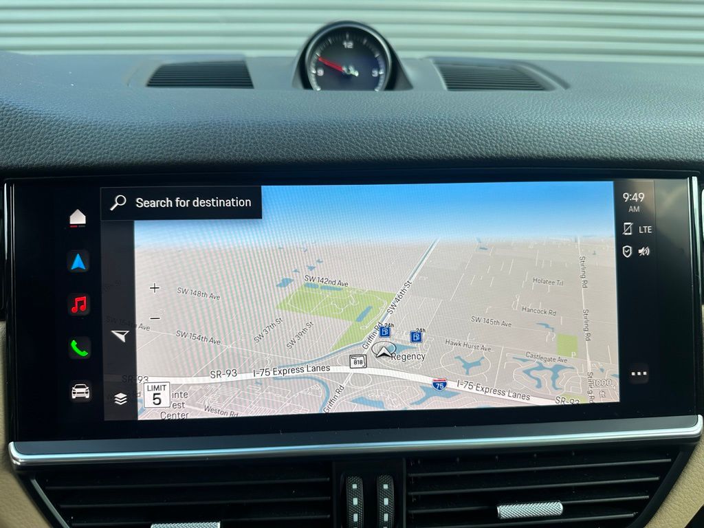 Thumbnail: 2023 Porsche Cayenne - 31