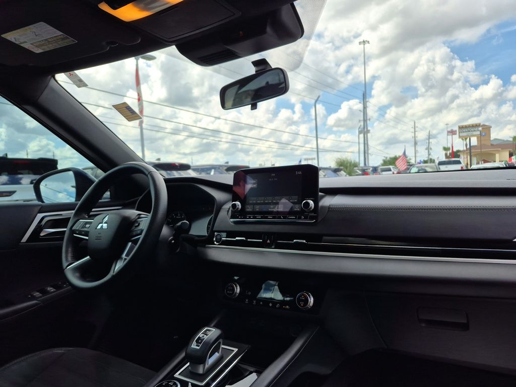 2022 Mitsubishi Outlander SE Launch Edition Gray at North Houston Mitsubishi