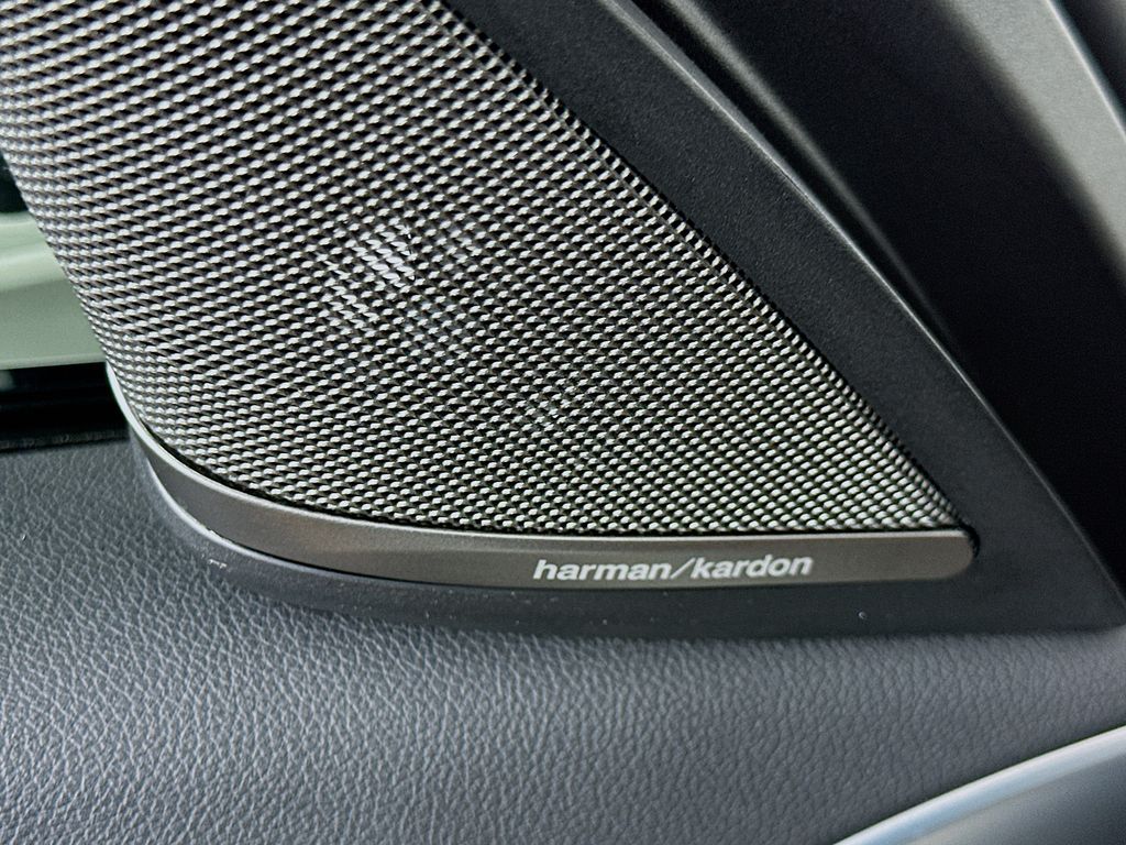 Thumbnail: 2021 BMW 5 Series - 19